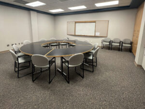UVCC Riesling Room Circled Meeting Tables